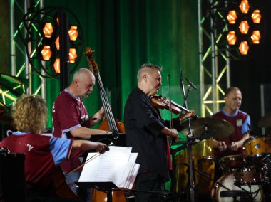 Krakow, Polonya - 10 Temmuz 2021: Nigel Kennedy Krakow 'da düzenlenen 26.