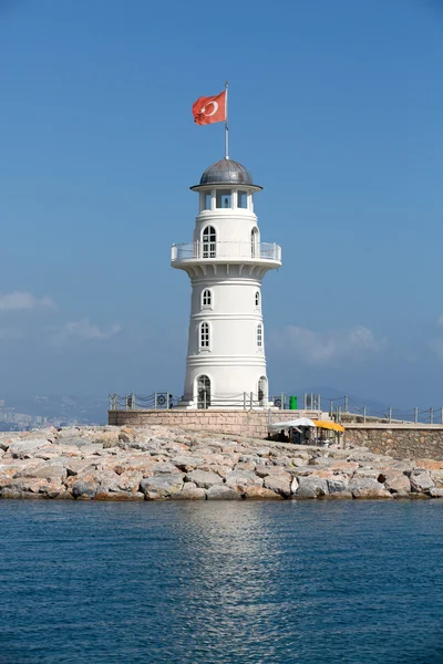 Leuchtturm im Hafen von alanya, Türkei. — Stockfoto