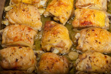 Kızarmış tavuk göğsü ruloları.