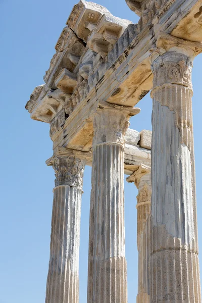 Tempel des Apollo. antike Ruinen nebeneinander. Truthahn — Stockfoto