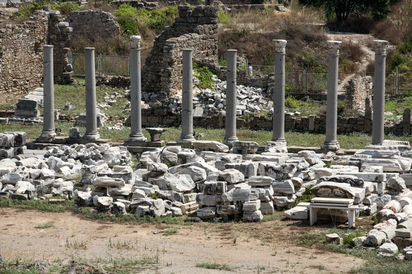 Ruinas de la antigua ciudad en Side, Turquía —  Fotos de Stock