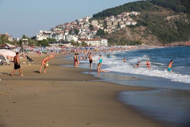 Alanya - Kleopatra plajı. Alanya, Türkiye 'nin en popüler sahil beldelerinden biri.
