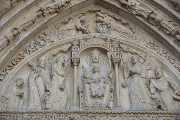 Paris - West facade of Notre Dame Cathedral. — Stock Photo, Image