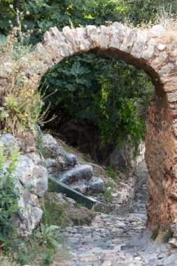 Eski sokaklar Alanya Kale Tepesi'nde. Türkiye