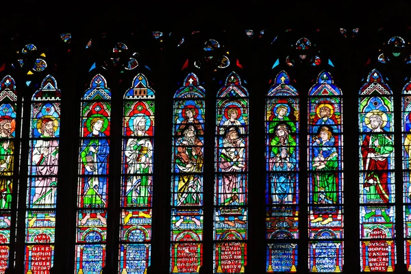 Ólomüveg ablakok, belül a Notre Dame-katedrális, a Unesco Világörökség. Paris, Franciaország — Stock Fotó