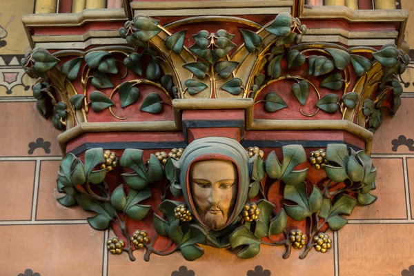 Nádherná výstava zboží ministerstva katedrále Notre-Dame. Paříž, Francie — Stock fotografie