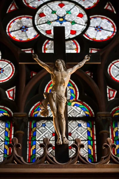 Blyinfattade fönster inne i kassan av Notre Dame-katedralen, UNESCO: S världsarvslista. Paris, Frankrike — Stockfoto