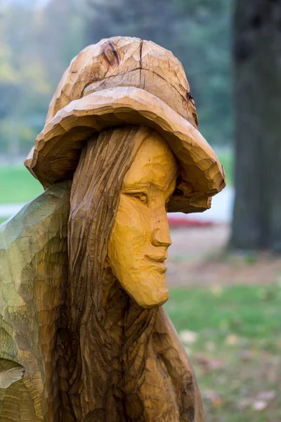 Fata-come figure di legno dai racconti Slawic primaeval — Foto Stock