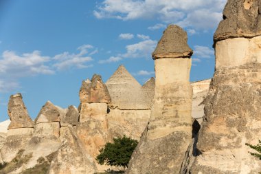 kaya oluşumları Göreme Milli Parkı içinde. Kapadokya, Türkiye