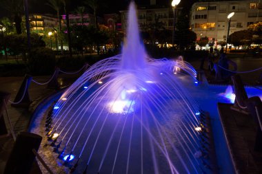 Alanya - Damlataş çeşmeler park Clepatra beach gece yakınındaki. Türkiye