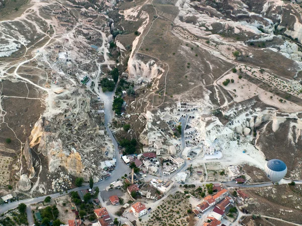 Capadocia, Turquía.La mayor atracción turística de Capadocia, el vuelo con el globo al amanecer —  Fotos de Stock