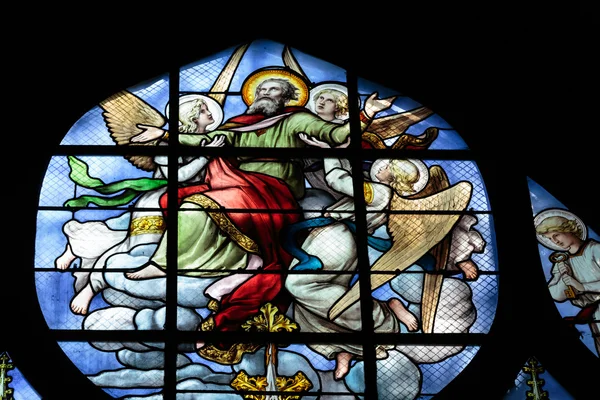 教会のサン セヴランのステンド グラスの窓はパリ、フランスのカルチエ ・ ラタンのローマ カトリック教会です。 — ストック写真