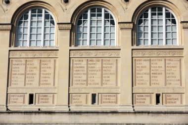 Paris - Sainte-Genevieve Kütüphanesi. Paris'te kamu ve Üniversite Kütüphanesi. Bu Henri Labrouste mimar tarafından Neo-Grec tarzında dizayn edilmiştir. Place du Pantheon, Paris