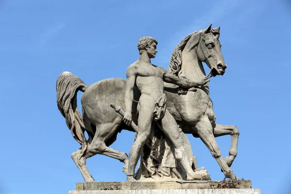 Alexandre iii brug in Parijs, Frankrijk — Stockfoto