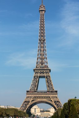 Eyfel Kulesi - Paris'in en ünlü sembolü