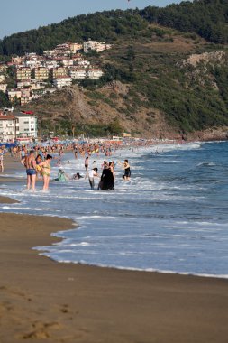 Alanya - Kleopatra plajı. Alanya, Türkiye 'nin en popüler sahil beldelerinden biri.