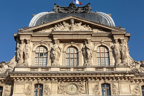 巴黎罗浮宫博物馆. — 图库照片