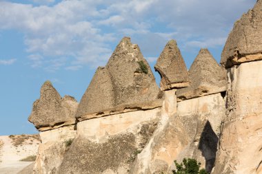 kaya oluşumları Göreme Milli Parkı içinde. Kapadokya, Türkiye