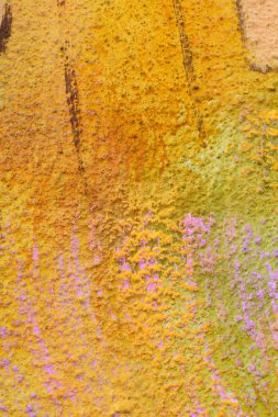 Soyut silindir üzerinde sıva izleri