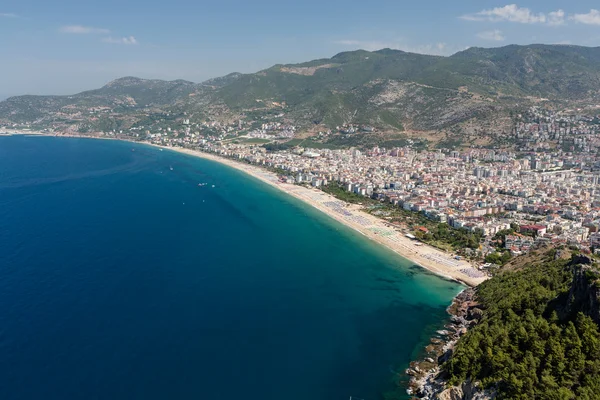 Alanya - pláž Kleopatra. Alanya je jedním z nejoblíbenějších přímořských letovisek v Turecku — Stock fotografie