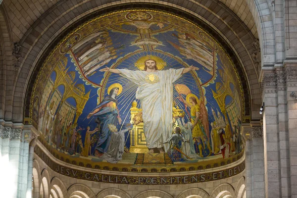 Vnitřní pohled na baziliku Sacre Coeur na Montmartre, Paříž, Francie — Stock fotografie