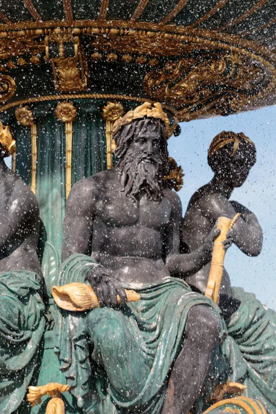 Fountain at the Place de la Concorde, Paris, France — Stock Photo, Image