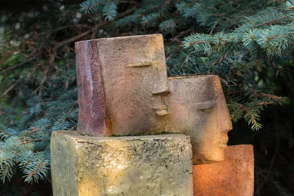 De bloempot in de vorm van de vrouwelijke kop — Stockfoto