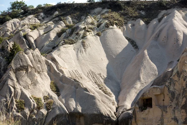 Kaya oluşumları Göreme Milli Parkı içinde. Kapadokya, Türkiye — Stok fotoğraf