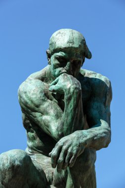 Paris Rodin Müzesi'nde düşünür
