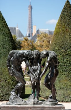 Paris - Müzesi Rodin. Üç tonları Dante ilahi komedi ile ilham heykeli