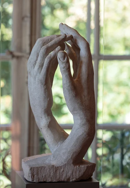 Parigi - Museo Rodin. Scultura della Cattedrale — Foto Stock