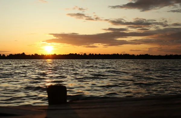 Sunset on the lake — Stock Photo, Image