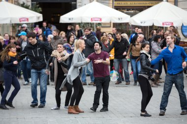 Rueda de Casino uluslararası Flashmob günü