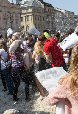 Uluslararası yastık kavgası