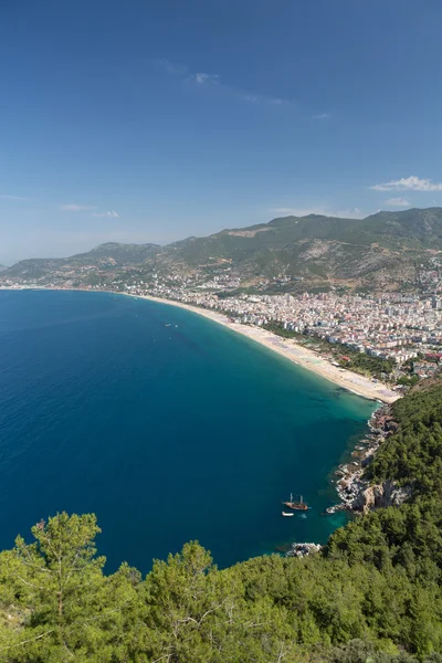 Alanya - the beach of Cleopatra .  Alanya is one of most popular seaside resorts in Turkey — Stock Photo, Image