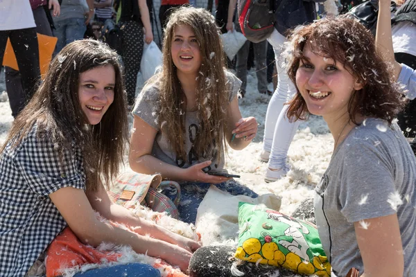 International pillow fight — Stock Photo, Image