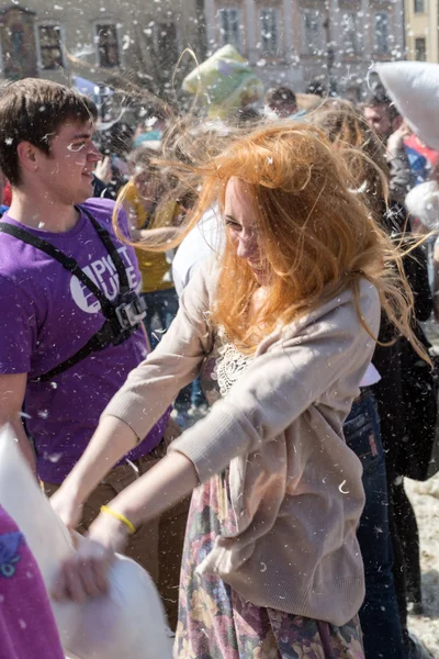 International pillow fight — Stock Photo, Image