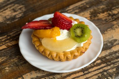 Tatlı kek meyve ile yakın çekim