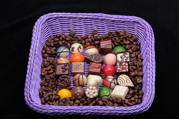 Σύνολο ένα διάφορα σοκολάτα πραλίνες — Φωτογραφία Αρχείου