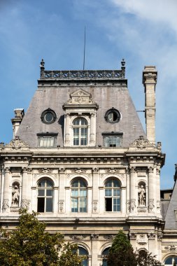 Paris'te Polis ili bina