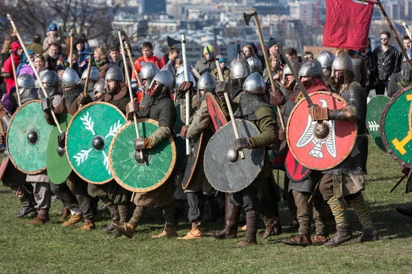 Rekawka - polnische Tradition, die am Dienstag nach Ostern in Krakau gefeiert wird. hat derzeit den Charakter einer festspielhistorischen Rekonstruktion — Stockfoto