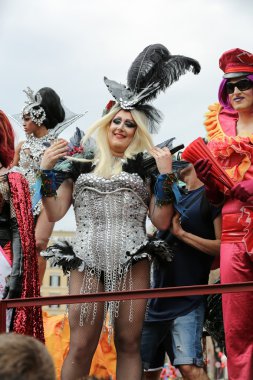 Roma popüler bir gurur kutlama - Roma Gay Pride barındırır.