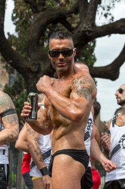 Roma popüler bir gurur kutlama - Roma Gay Pride barındırır.