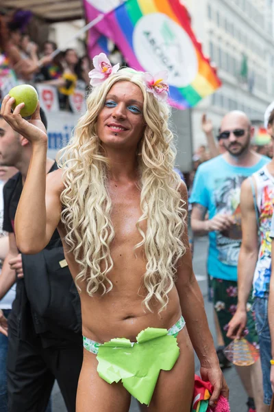 In Rom findet ein beliebtes Pride-Fest statt - in Rom Gay Pride — Stockfoto