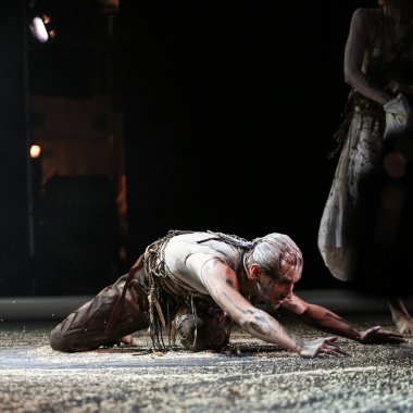 Cracow Szczepanski meydanında müzik gecesi.