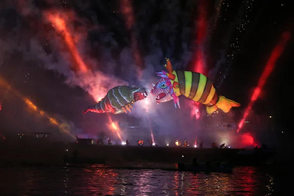 Gran desfile de dragones — Foto de Stock