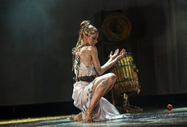 Cracow Szczepanski meydanında müzik gecesi.