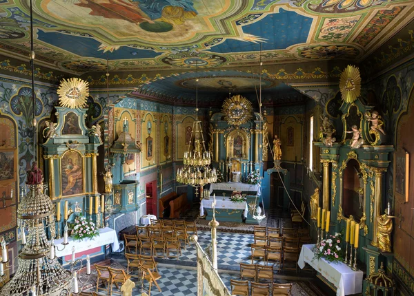 Intérieur de l'église antique en bois de Podstolice près de Cracovie. Pologne — Photo