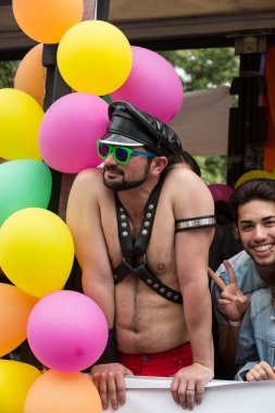 Roma Eşcinsel gurur