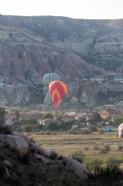Kapadokya nin en büyük turistik Kapadokya balon ile uçuş
